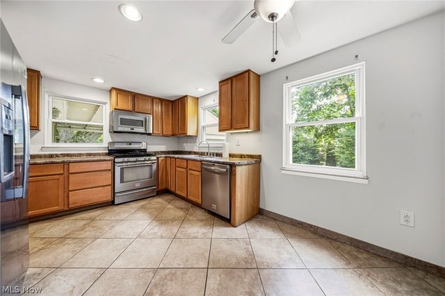 2490 Glenridge Road, Euclid, OH 44117