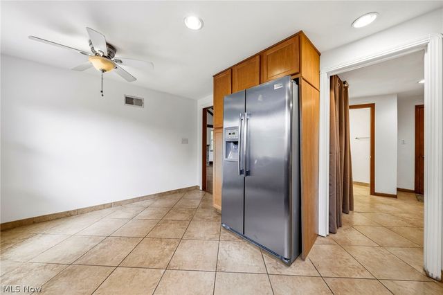 2490 Glenridge Road, Euclid, OH 44117