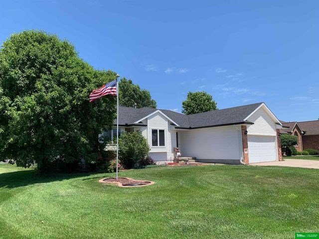 1552 Brewer Drive, Fremont, NE 68025
