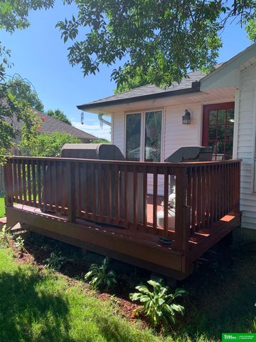 1552 Brewer Drive, Fremont, NE 68025
