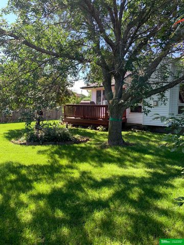 1552 Brewer Drive, Fremont, NE 68025