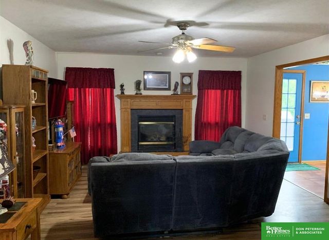 1552 Brewer Drive, Fremont, NE 68025