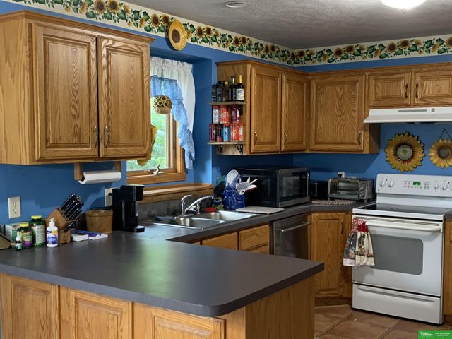1552 Brewer Drive, Fremont, NE 68025