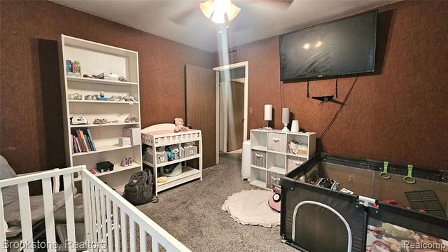 24153 Evergreen Road, Southfield, MI 48075