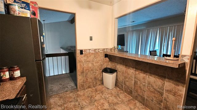 24153 Evergreen Road, Southfield, MI 48075