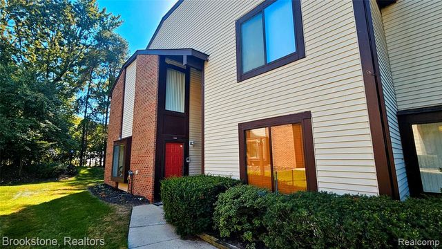 24153 Evergreen Road, Southfield, MI 48075