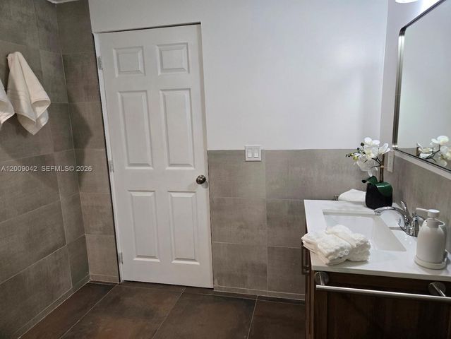 1219 Meridian Ave 2, Miami Beach, FL 33139