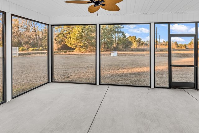 6671 Old Bucksville Rd., Conway, SC 29527