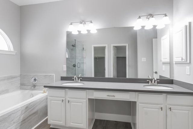 3143 W Hampton Drive, Houston, TX 77082