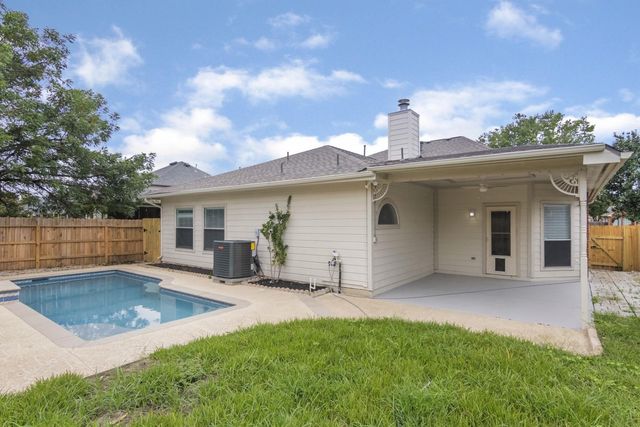 3143 W Hampton Drive, Houston, TX 77082