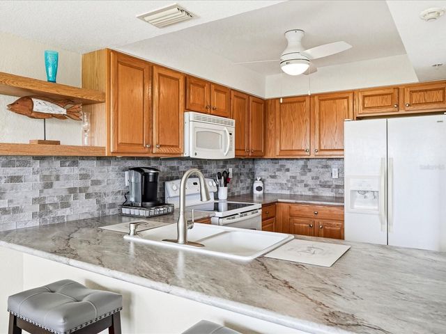 23465 HARBORVIEW ROAD 235, Punta Gorda, FL 33980