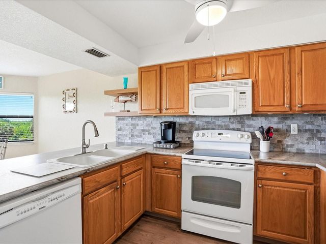 23465 HARBORVIEW ROAD 235, Punta Gorda, FL 33980