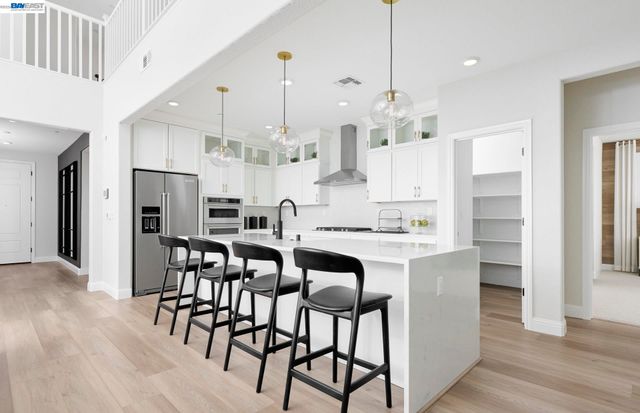 310 Hemingway Lane, Discovery Bay, CA 94505