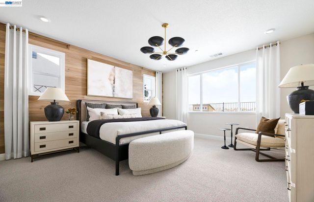 310 Hemingway Lane, Discovery Bay, CA 94505