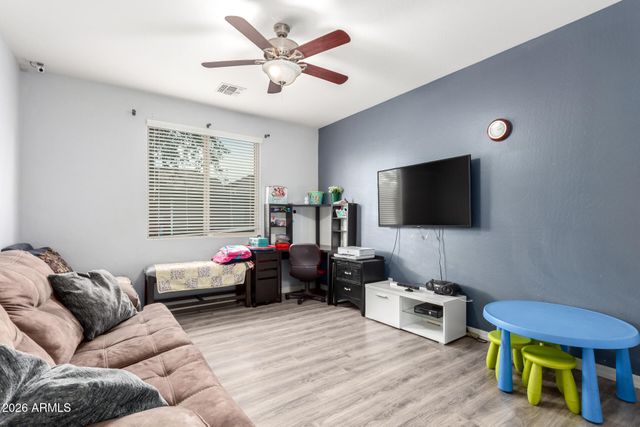 3038 W LYNNE Lane, Phoenix, AZ 85041