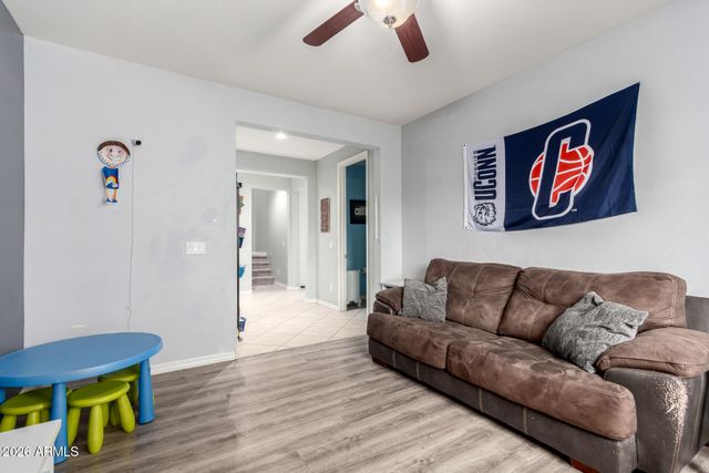 3038 W LYNNE Lane, Phoenix, AZ 85041