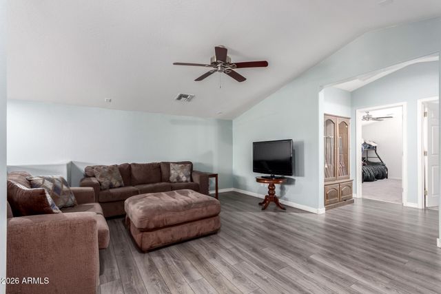 3038 W LYNNE Lane, Phoenix, AZ 85041