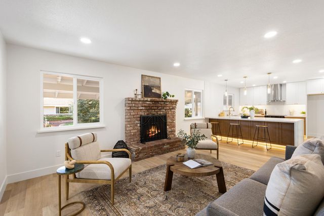 6929 Lisa Marie Way, Carmichael, CA 95608