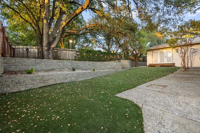 6929 Lisa Marie Way, Carmichael, CA 95608