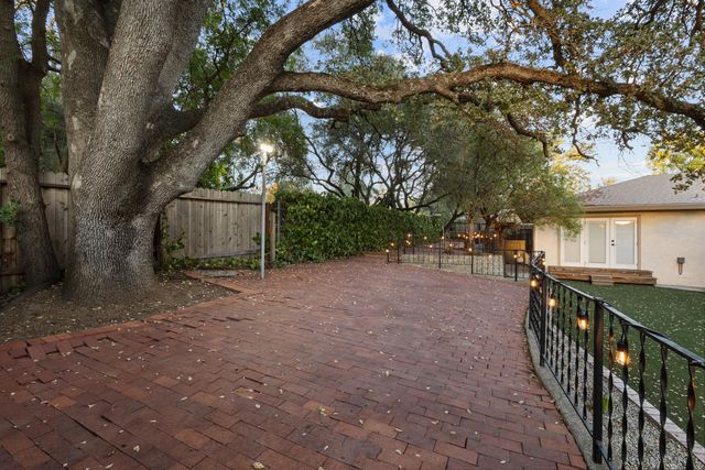 6929 Lisa Marie Way, Carmichael, CA 95608