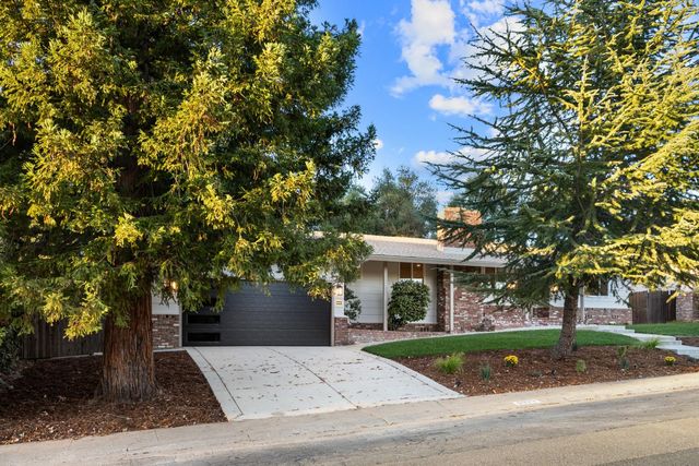 6929 Lisa Marie Way, Carmichael, CA 95608