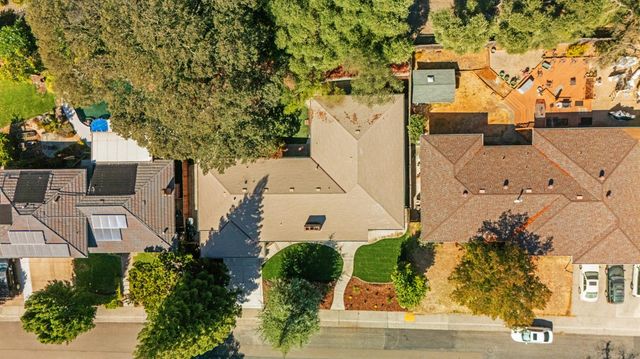 6929 Lisa Marie Way, Carmichael, CA 95608