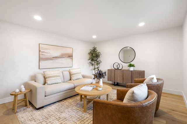 6929 Lisa Marie Way, Carmichael, CA 95608