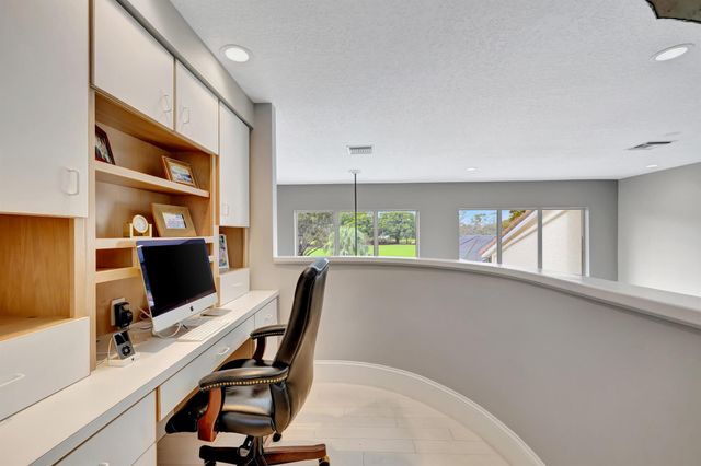 5625 NW 24th Terrace, Boca Raton, FL 33496