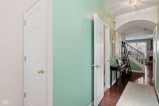 1019 Grovewood Drive, Beech Grove, IN 46107