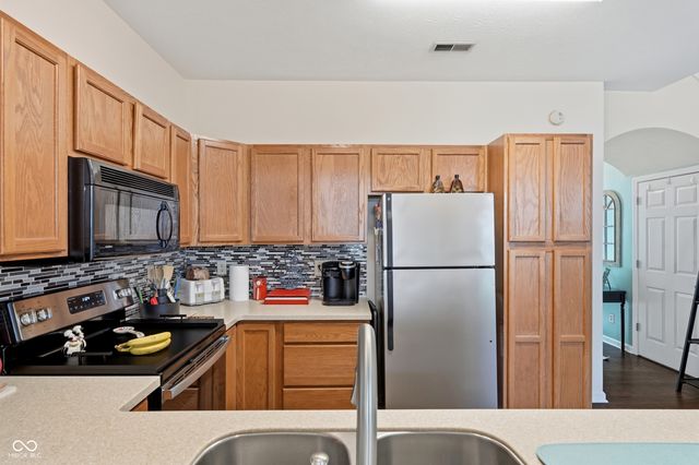 1019 Grovewood Drive, Beech Grove, IN 46107