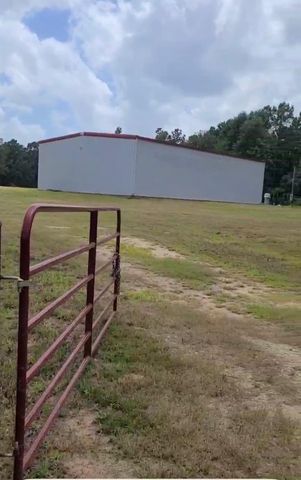 1167 County Road 2125, Crockett, TX 75835