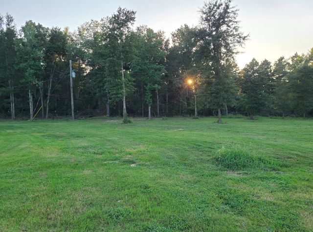 1167 County Road 2125, Crockett, TX 75835