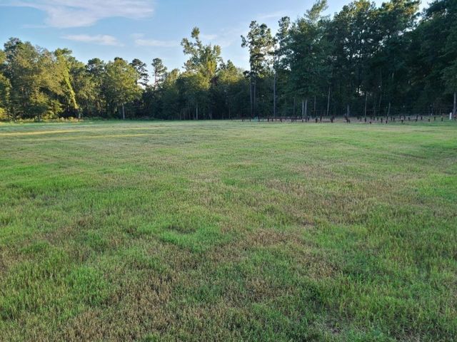 1167 County Road 2125, Crockett, TX 75835