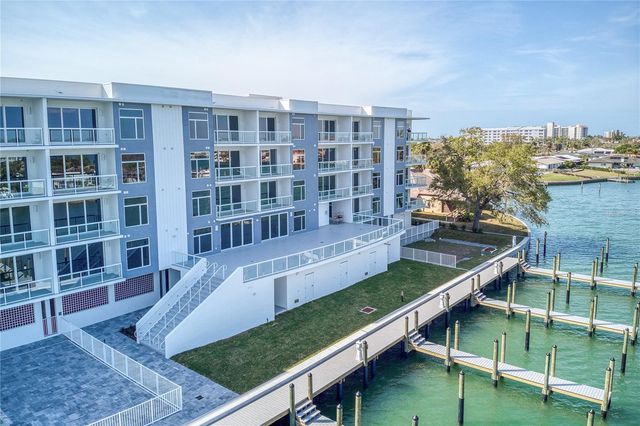 415 ISLAND WAY 201, Clearwater Beach, FL 33767