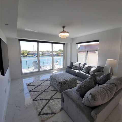 415 ISLAND WAY 201, Clearwater Beach, FL 33767