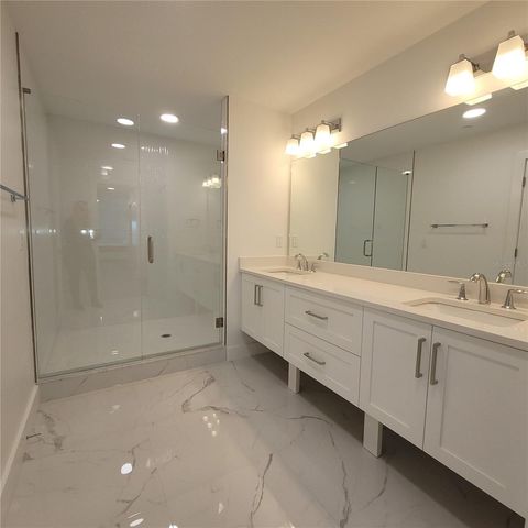 415 ISLAND WAY 201, Clearwater Beach, FL 33767