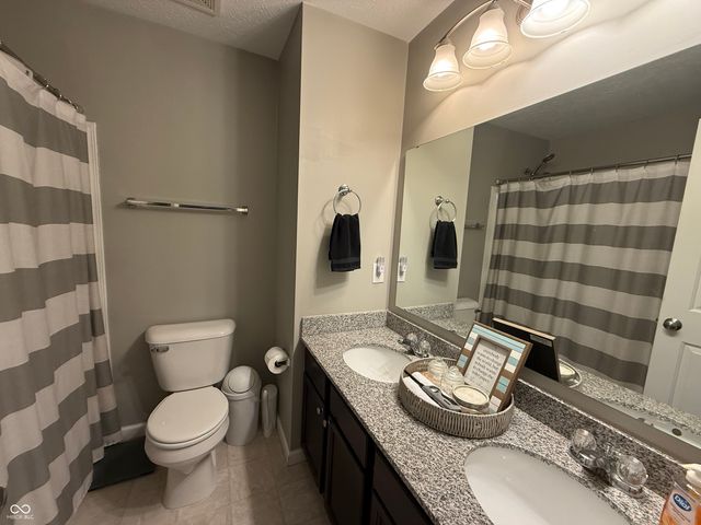 2673 Night Hawk Road, Greenwood, IN 46143