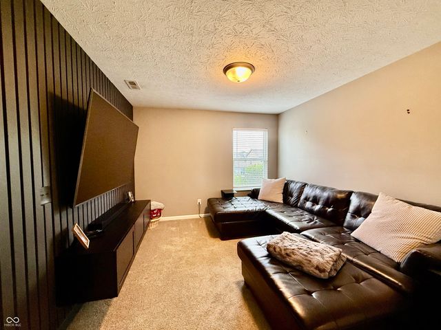 2673 Night Hawk Road, Greenwood, IN 46143