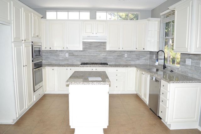 43 Glade Bank Place, Spring, TX 77382