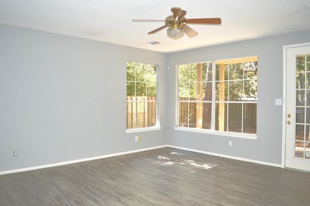 43 Glade Bank Place, Spring, TX 77382