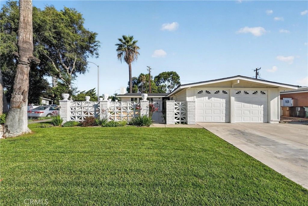 2381 W Transit, Anaheim, CA 92804 — photo 2