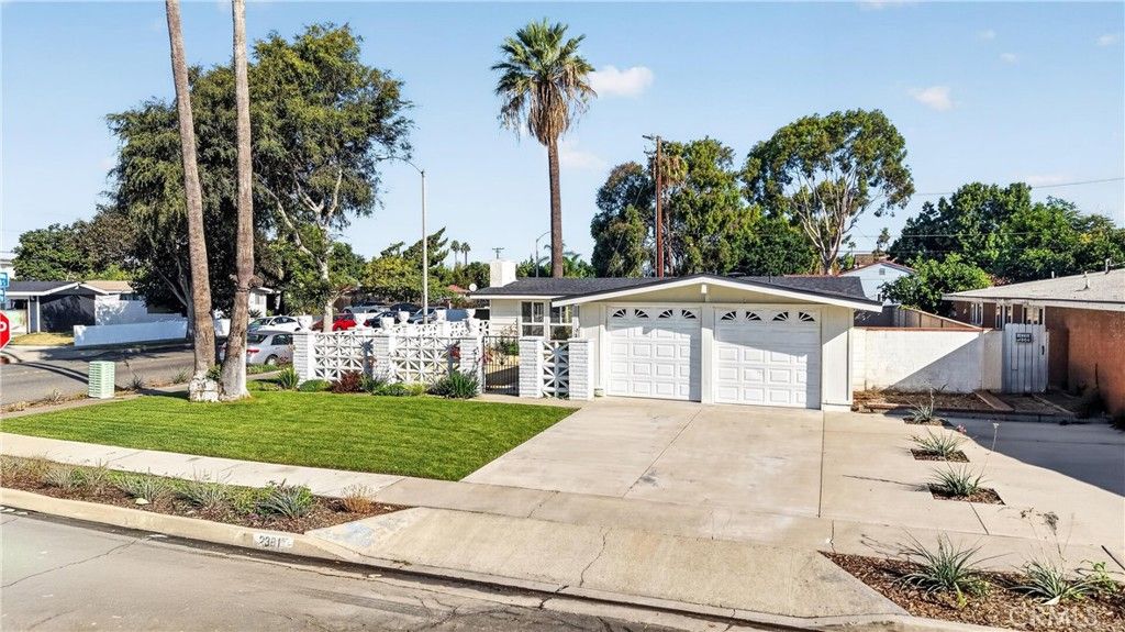 2381 W Transit, Anaheim, CA 92804 — photo 4