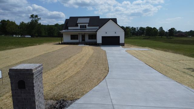 2672 Coleytown Rd, Lafayette, TN 37083