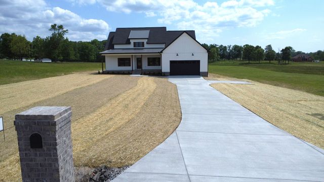 2672 Coleytown Rd, Lafayette, TN 37083