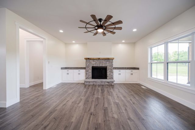 2672 Coleytown Rd, Lafayette, TN 37083