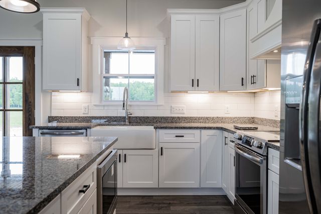 2672 Coleytown Rd, Lafayette, TN 37083