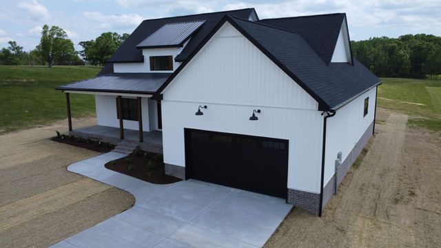 2672 Coleytown Rd, Lafayette, TN 37083