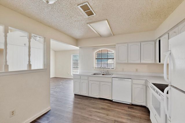 1114 Tracy Lane, Lancaster, TX 75134