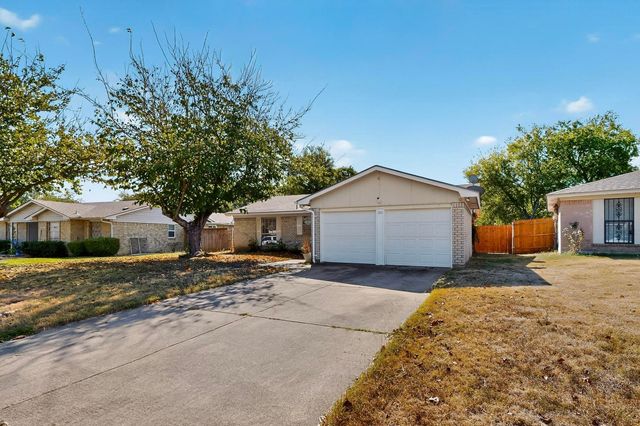 1114 Tracy Lane, Lancaster, TX 75134