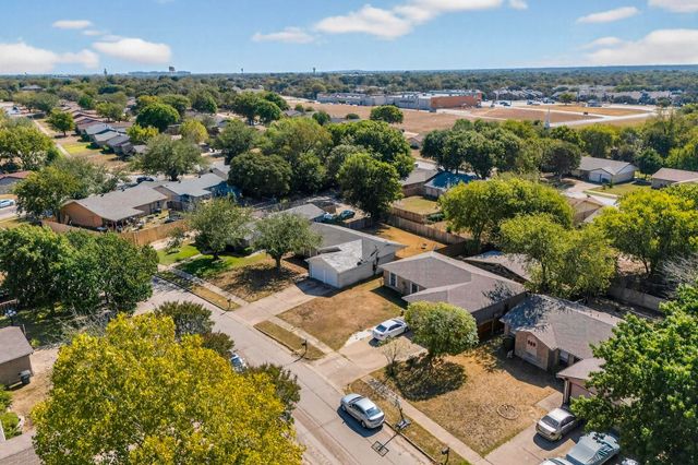 1114 Tracy Lane, Lancaster, TX 75134